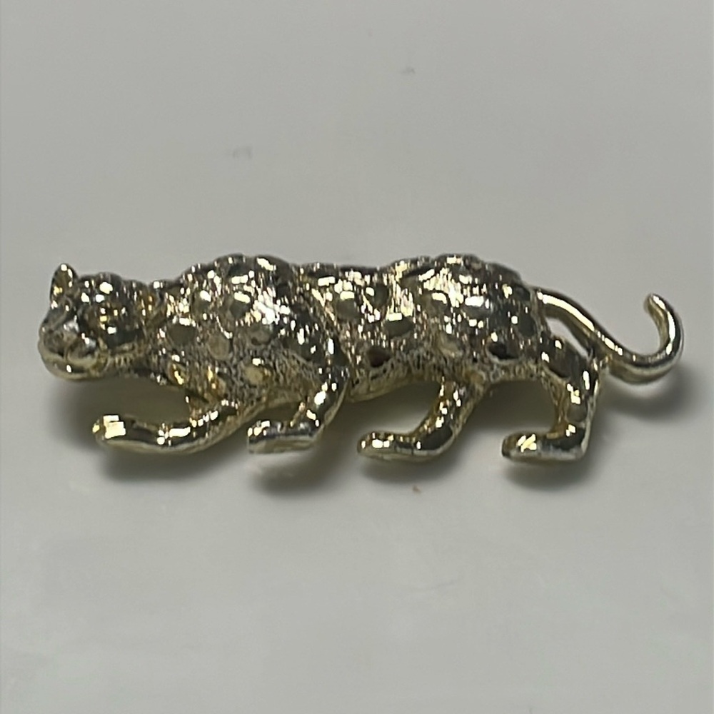 LEOPARD BROOCH PIN